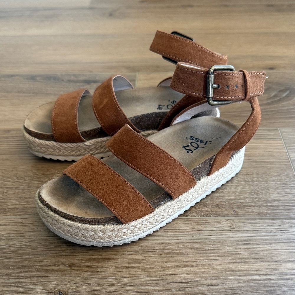 Girls wedges size 13